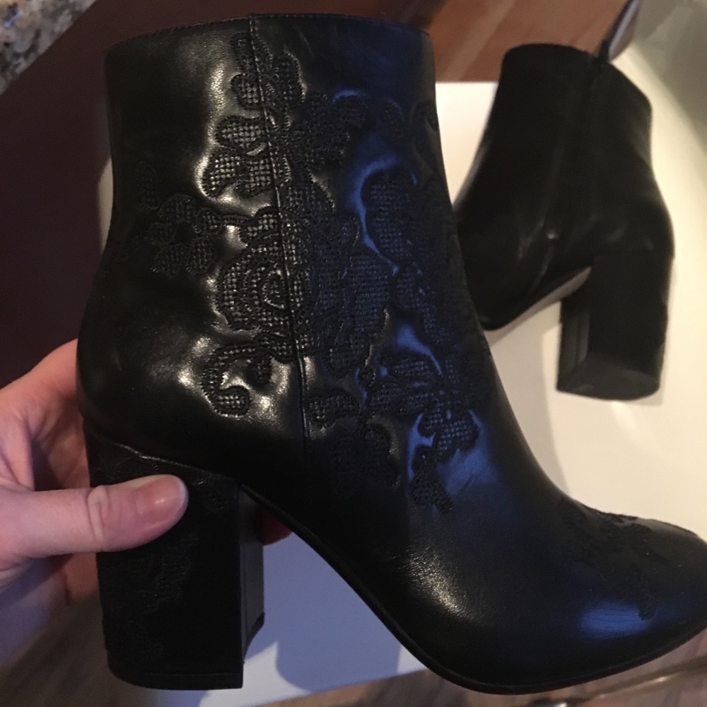 NEW Michael Kors Leather Booties